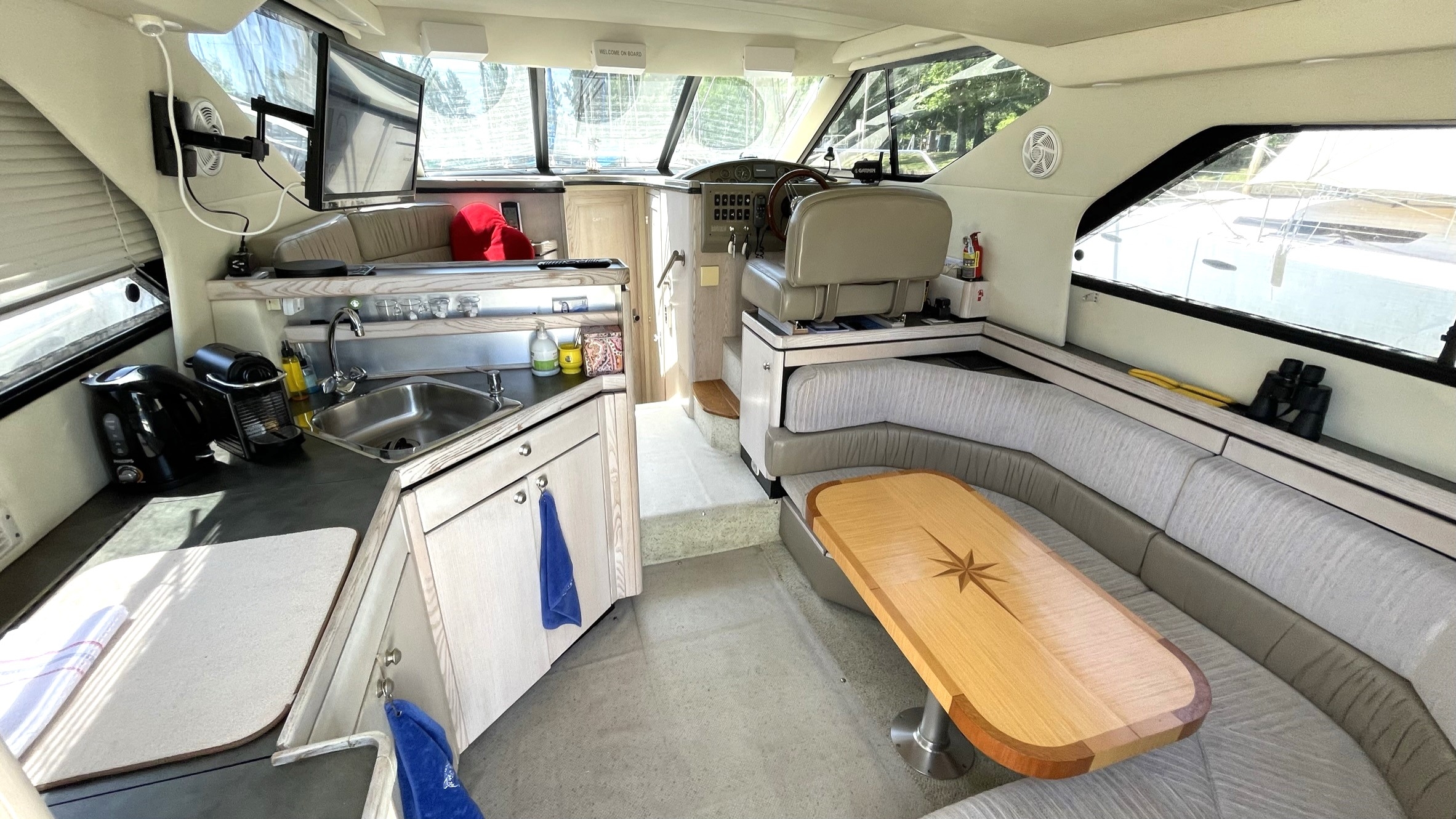 BAYLINER 3258 CRUISER