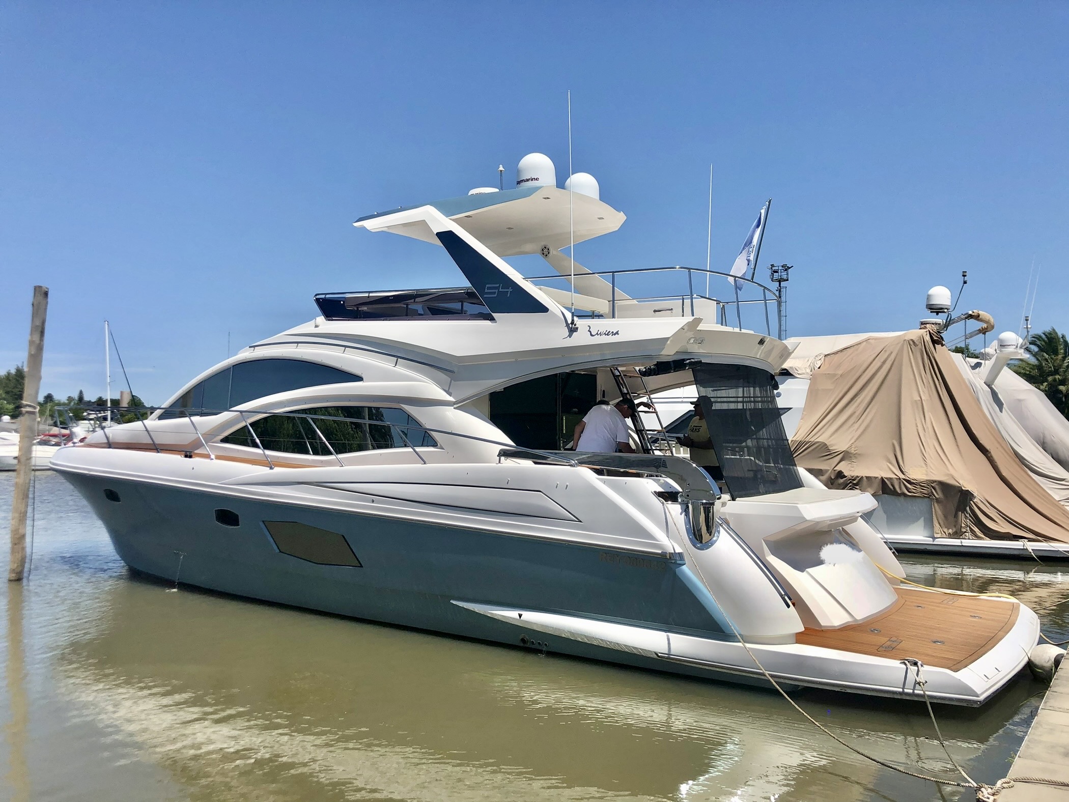 RIVIERA 54