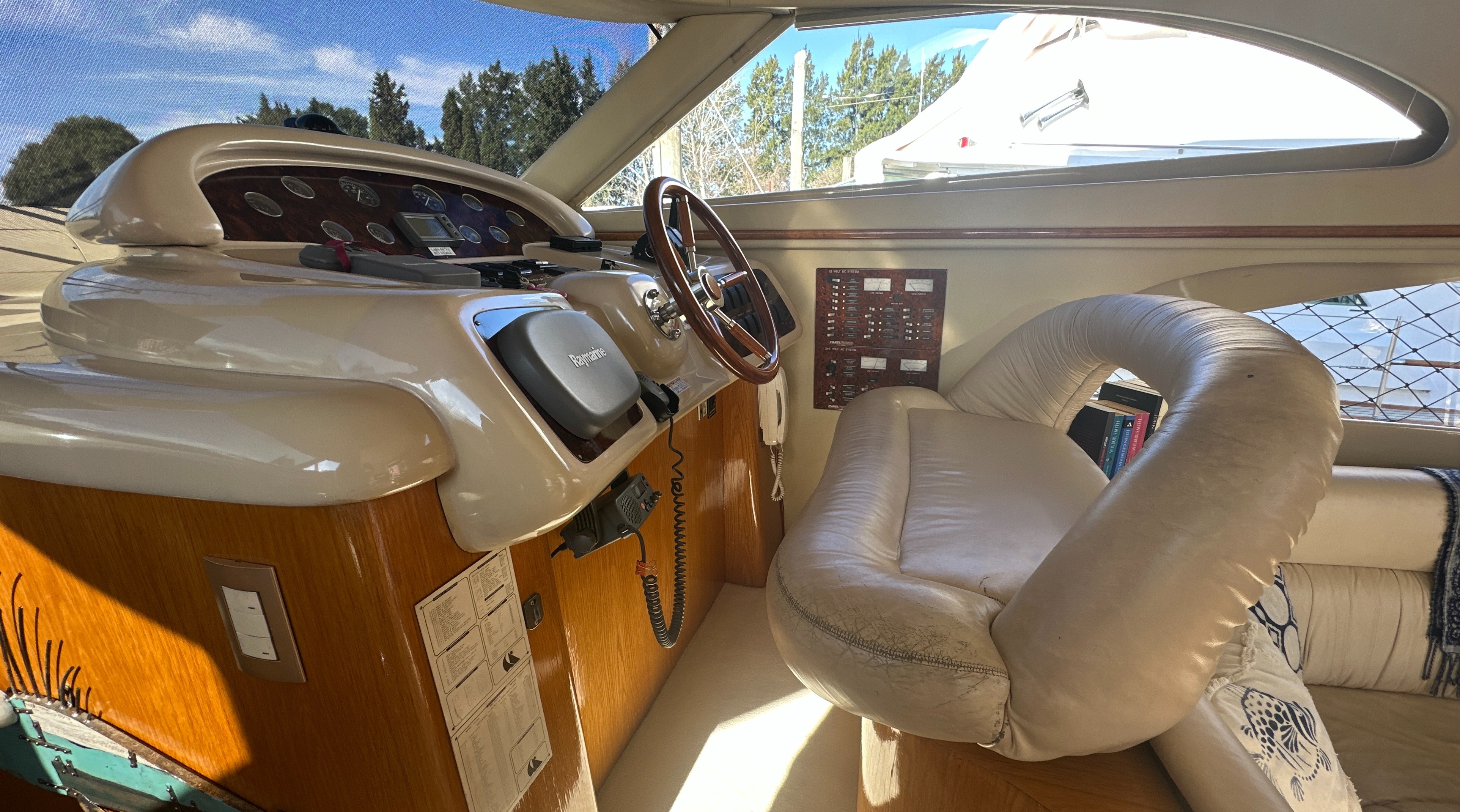 RIVIERA 42