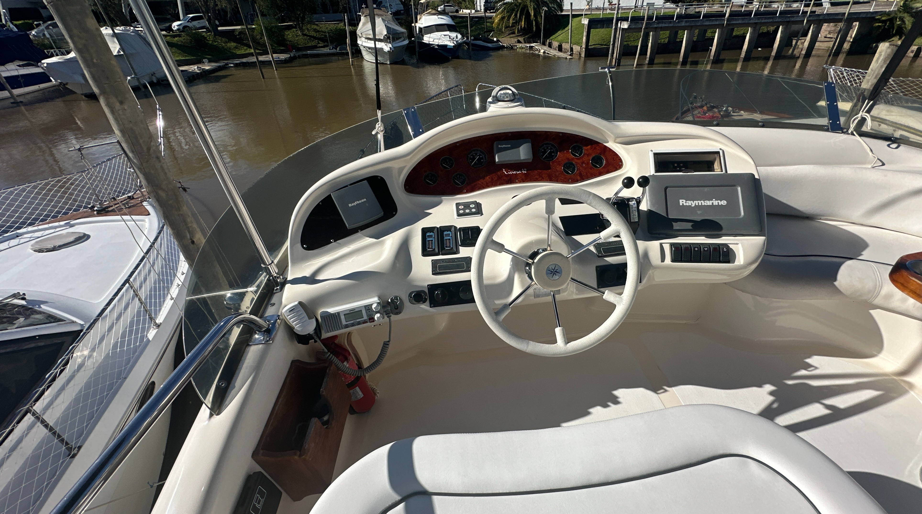 RIVIERA 42