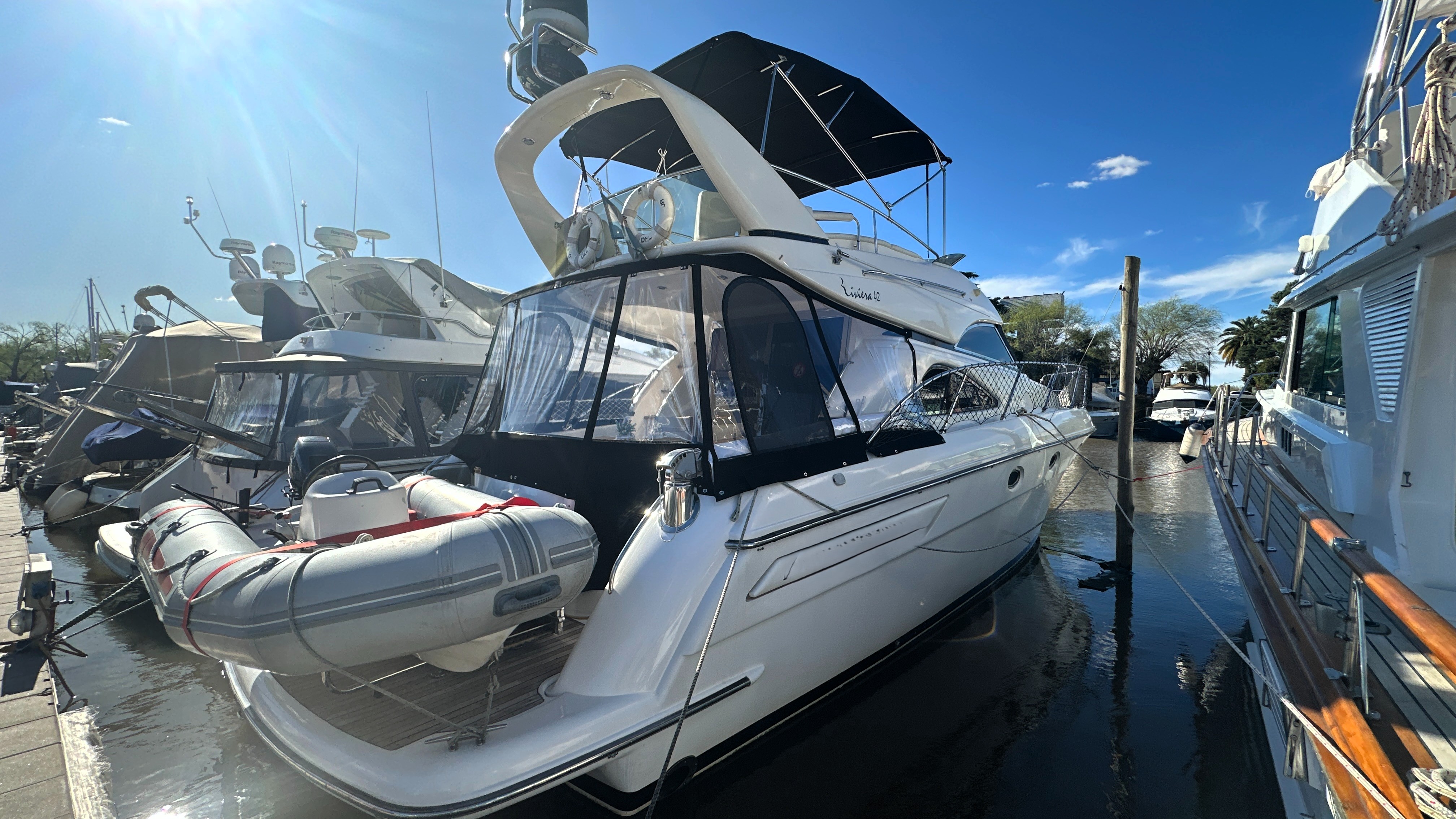 RIVIERA 42
