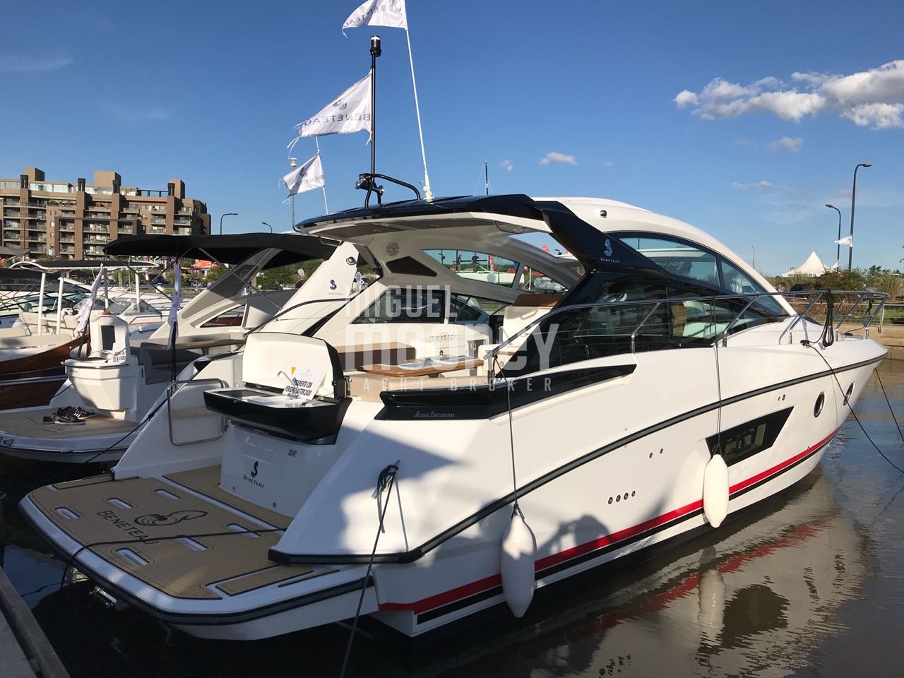 BENETEAU GT42
